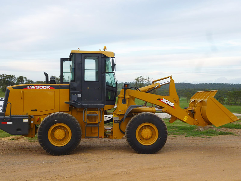 XCMG-machinery-LW300K---loaders-for-sale---4